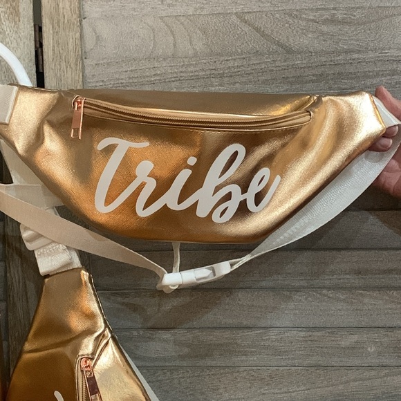 NWOT Bride Tribe Bachelorette/Bridal Party Gifts - Picture 4 of 6